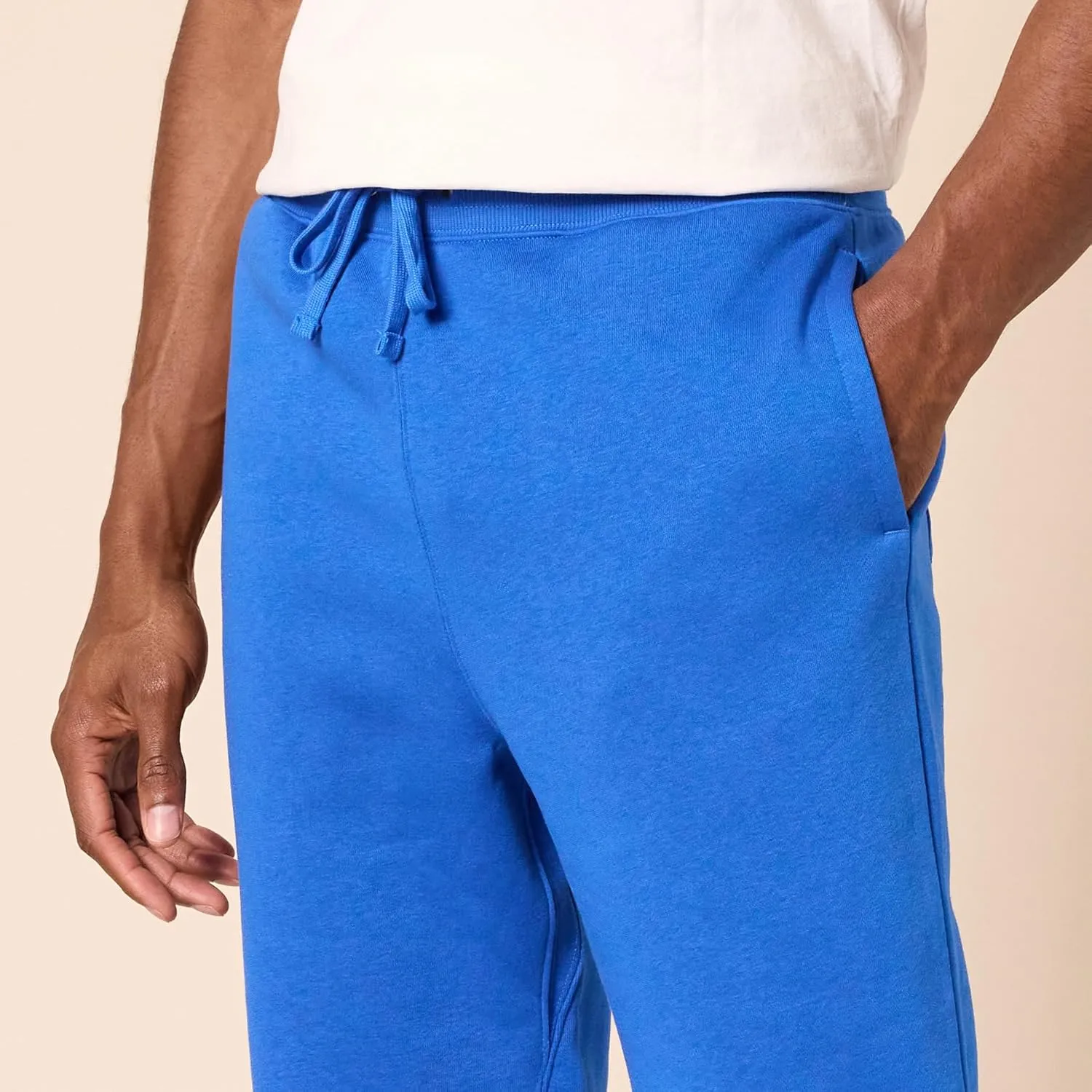Amazon Essentials Relaxed-Fit Sweatpants for Men - Closed-Bottom, Big & Tall Options