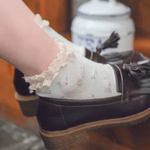 Vintage Floral Curly Edge Lolita Socks